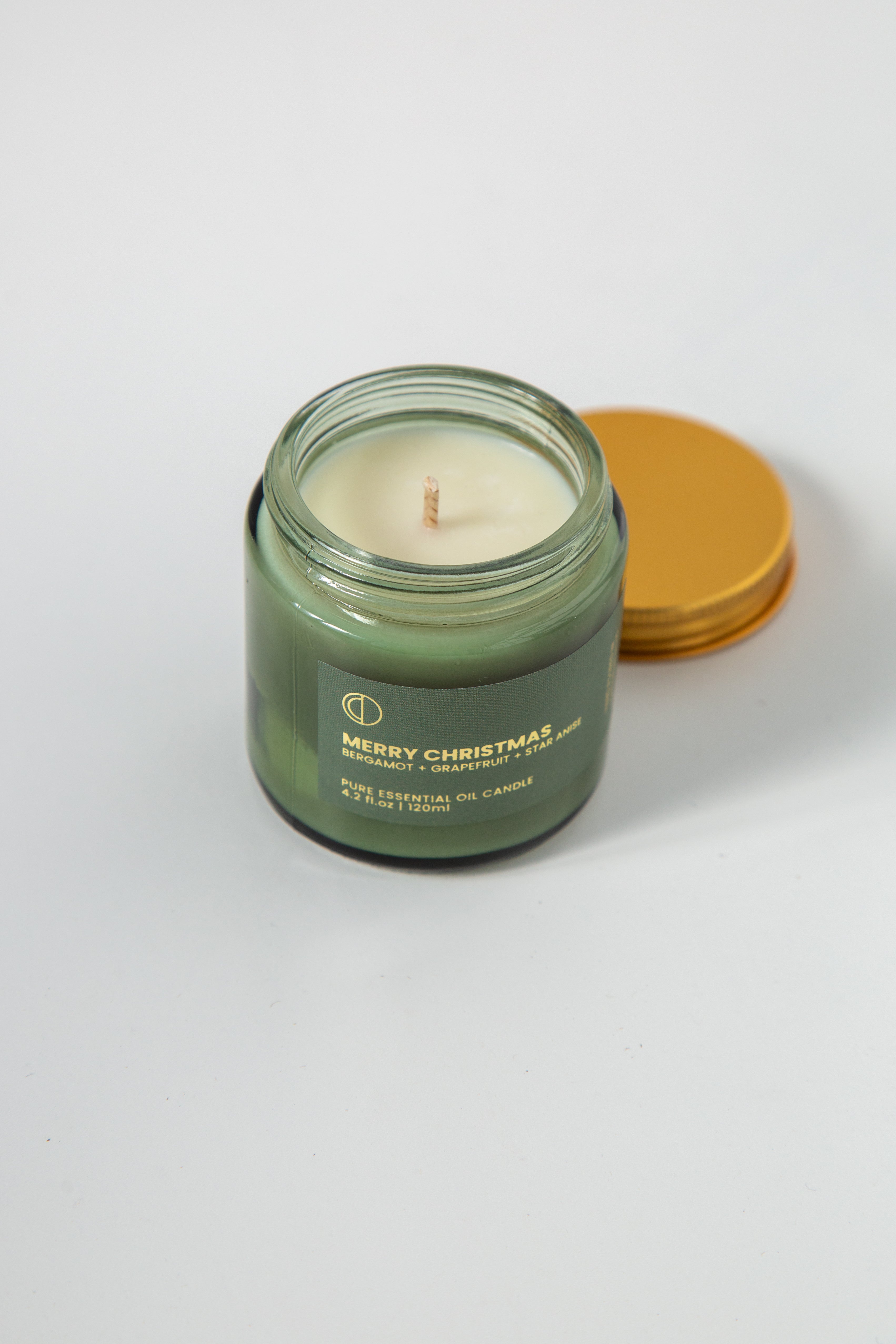 Merry Christmas (Bergamot + Cinnamon + Grapefruit + Bitter Orange + Star Anise) | Green Jar Candle